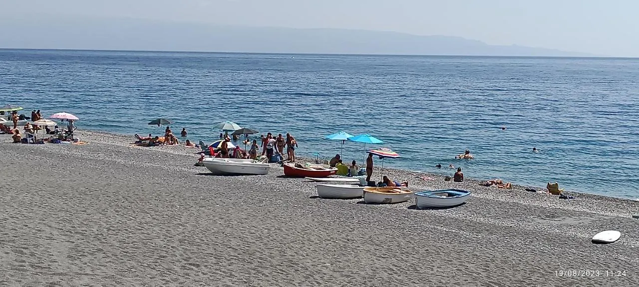 Holiday home Casa Fronte Mare Villa Roccalumera Italy